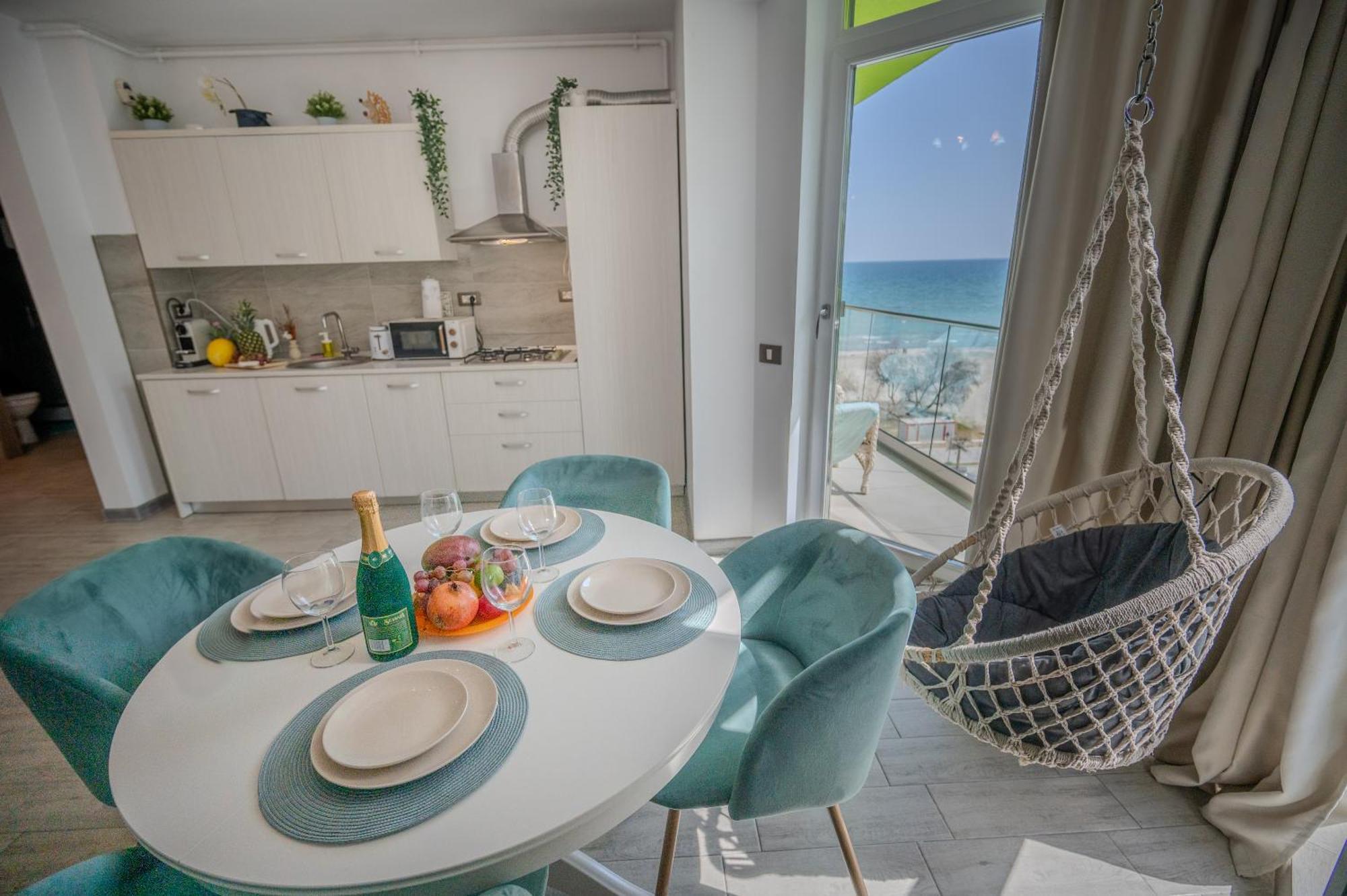 Sara Blu Apartment Spa And Pool Beach Resort Mamaia Kültér fotó